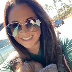 Meet your Posher, Crystal